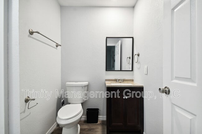 Photo - 1051 Dogwood Dr