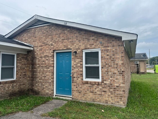 Building Photo - 112 Nandina Ct Unit 118 Nandina Ct