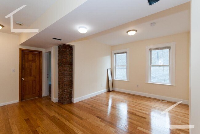 Photo - 37 Brackett St Unit 3