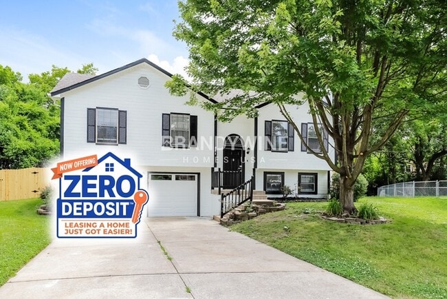 Building Photo - 521 SE Onyx Dr