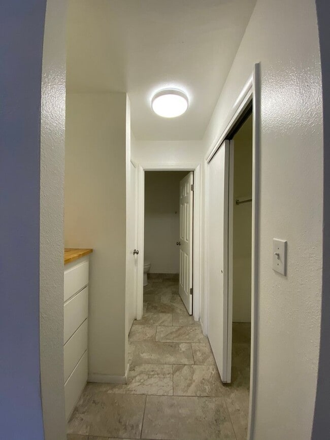 Photo - Studio Apartment - Available August 2026 Unidad 213