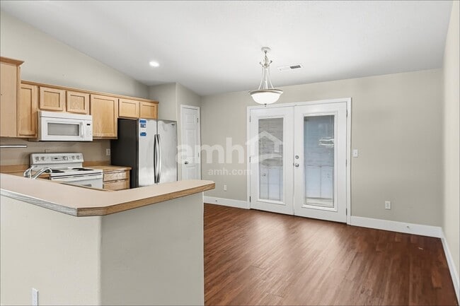 Photo - 6617 NE 166th Ave