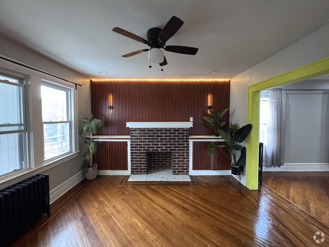 Building Photo - 51 Valley St Unit 2 Rental