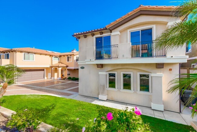 Photo - 1902 Marshallfield Ln