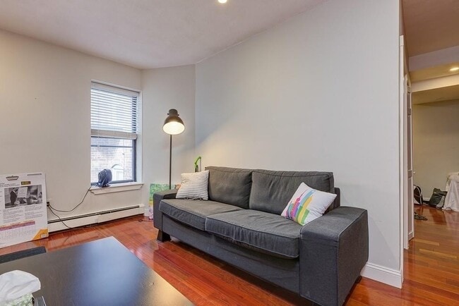 Photo - NO FEE - Renovated Two Bed Near Northeastern