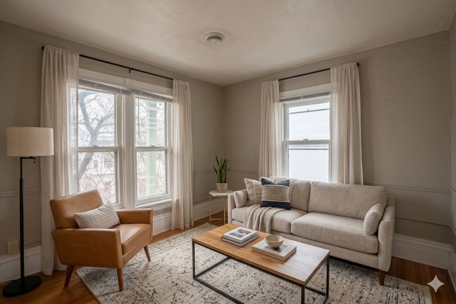 Building Photo - 751 Jenifer St Unit #4