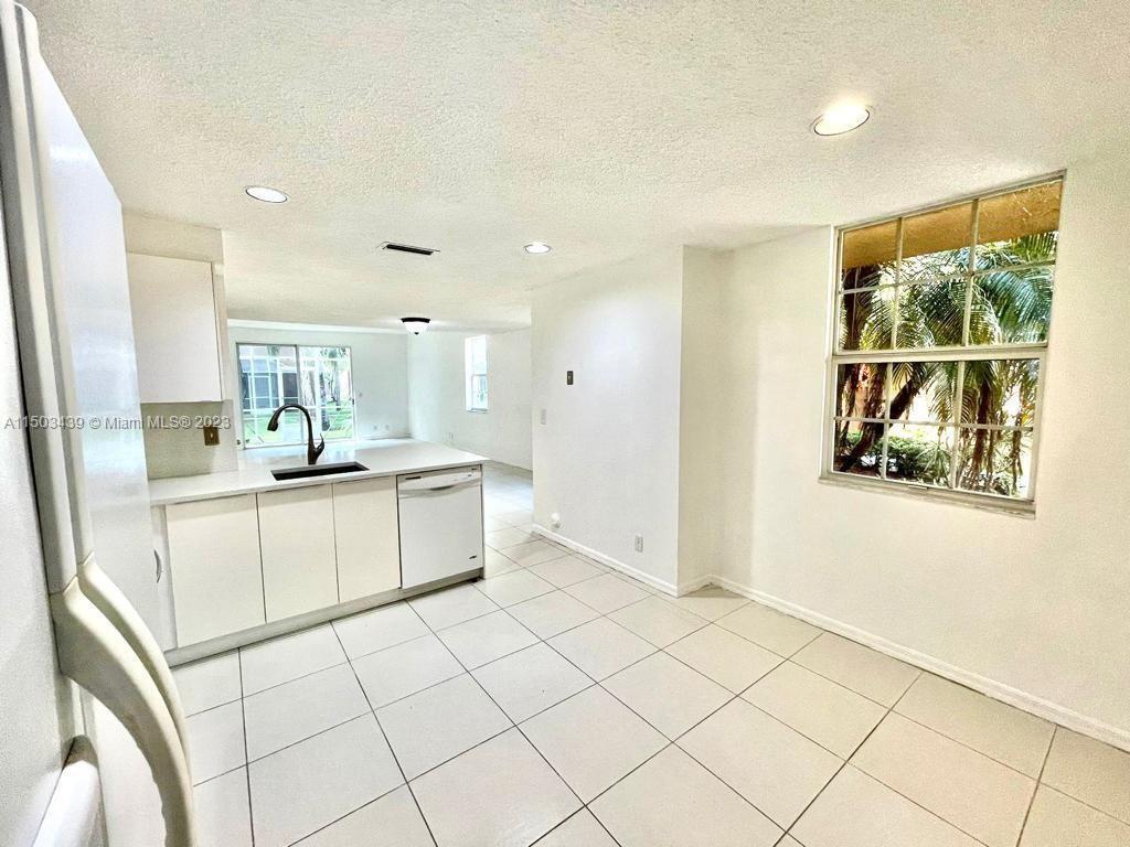 Photo - 1413 Veracruz Ln