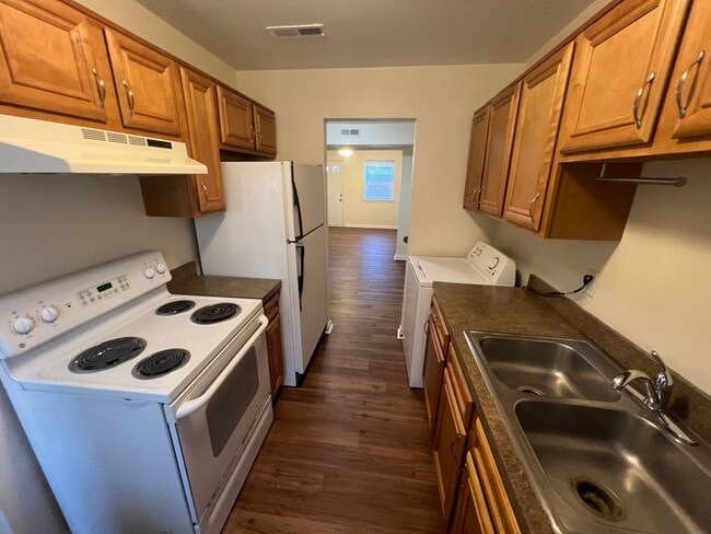 Photo - 936 Maryland Ave