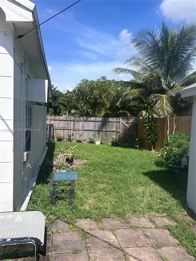 Photo - 11108 Peachtree Dr