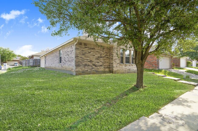 Photo - Great Location!