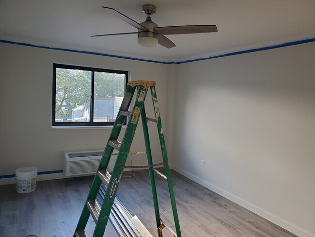 bedroom - 3900 Liberty Ave Unit 2D