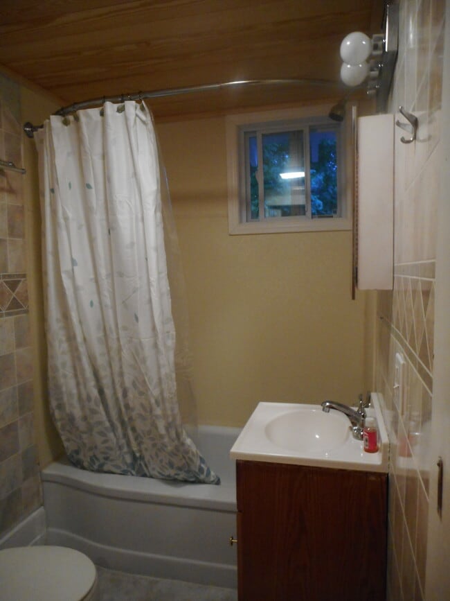 Photo - 1400 E Chilhowie Ave Unit 2