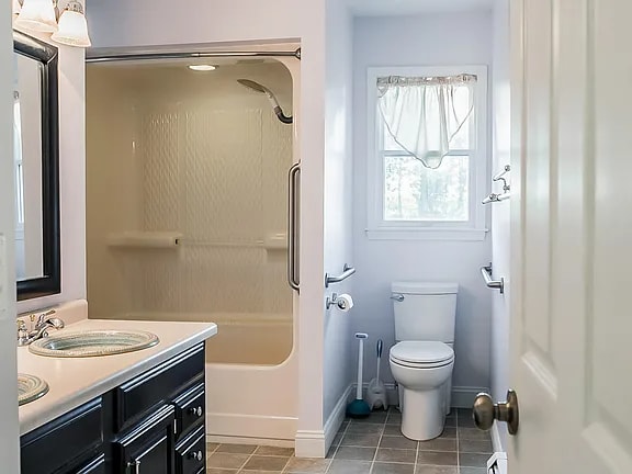 Photo - 6275 Oneida Rd