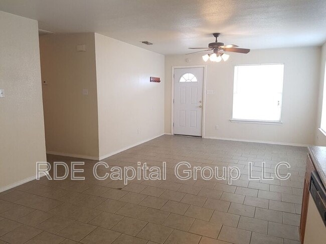 Photo - 311 S Blue Jay Ct