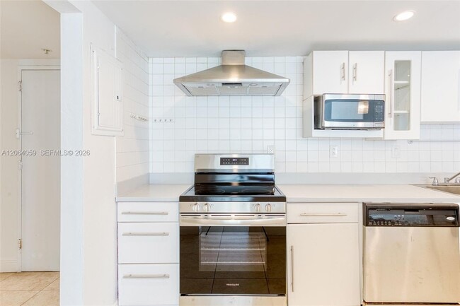 Photo - 19380 Collins Ave Unidad 406
