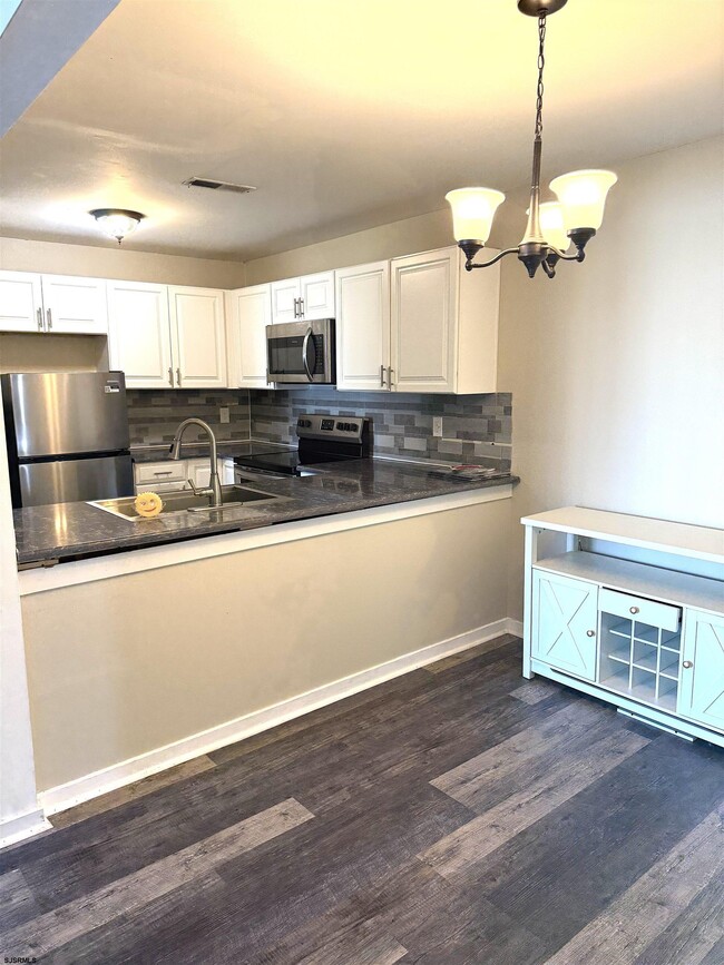 Photo - 160 Heather Croft Unit 160