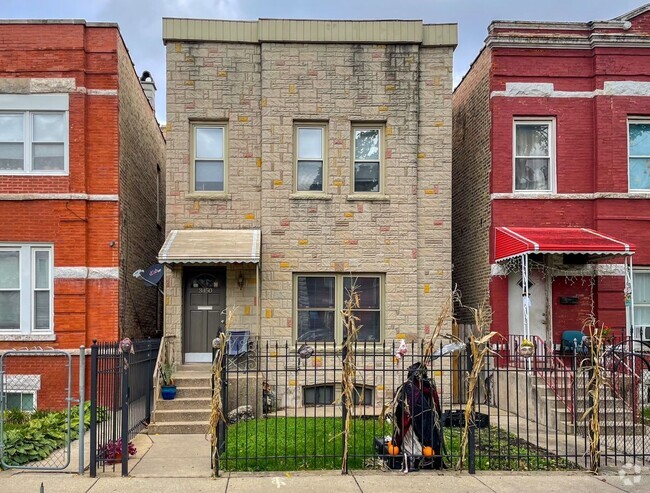 Building Photo - 3450 W Le Moyne St Unit 1 Rental
