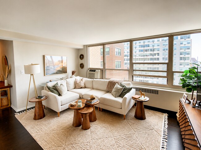Photo - 3950 N Lake Shore Dr Unit # 02027