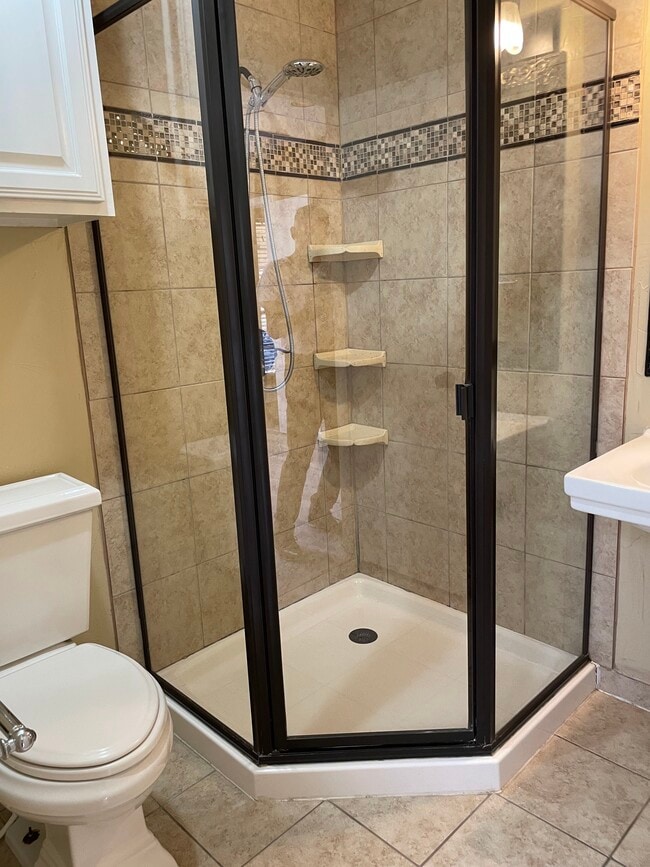 Photo - 1504 Flintwood Dr Unit Suite