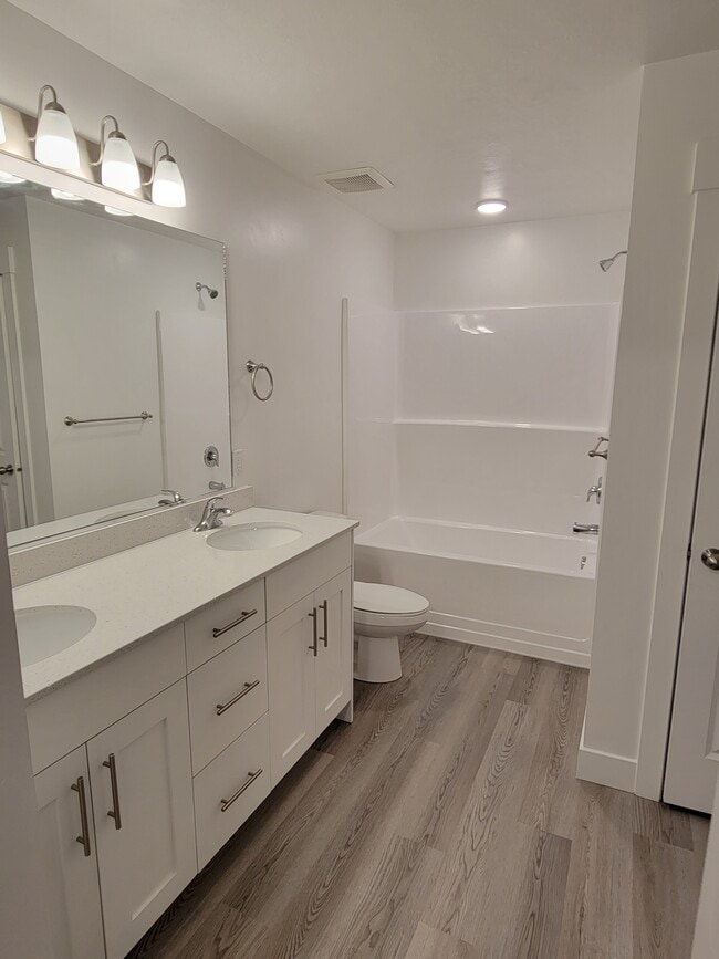 Photo - 3089 S 350 W