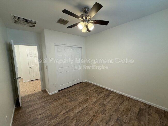 Photo - 36812 Yellowstone Dr