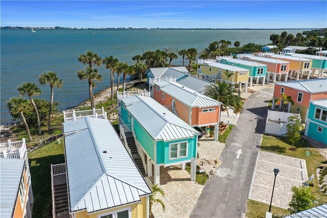 Photo - 2506 Heron Way