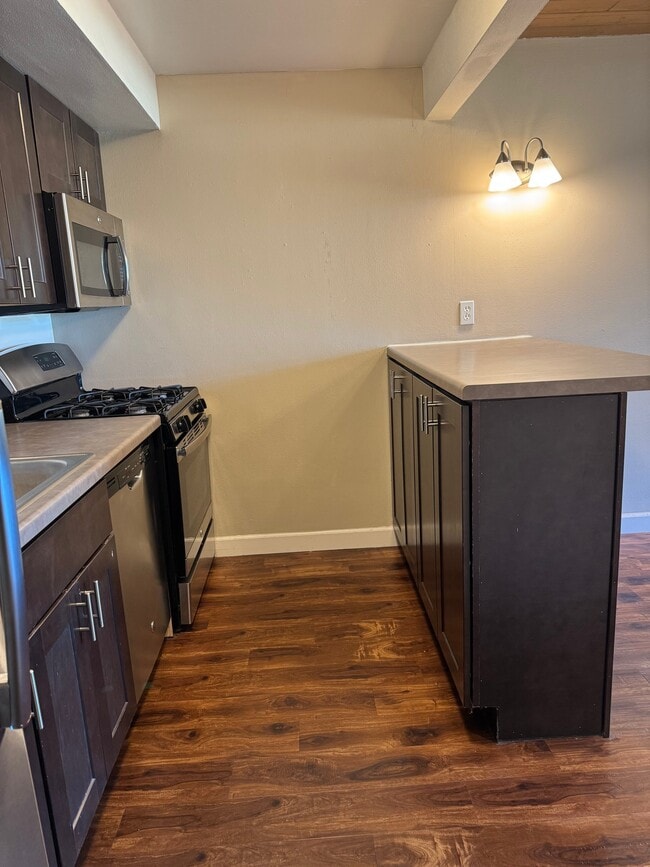 Photo - 2131 N Summit Ave Unit 307