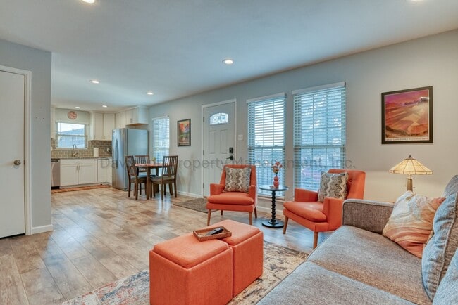 Photo - Cozy Updated 2 Bedroom Townhouse in Central Colorado Springs