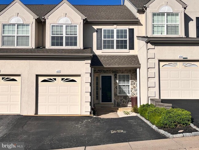 Photo - 637 Fawn Cir Townhome