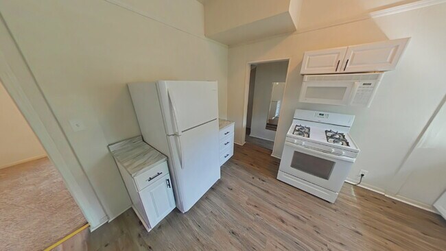 Photo - 219 S Main St Unidad 3