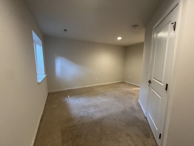 Photo - 11720 Blessington Rd