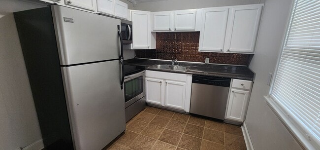 Photo - 1504 Oakwood Ave NE Unit 4