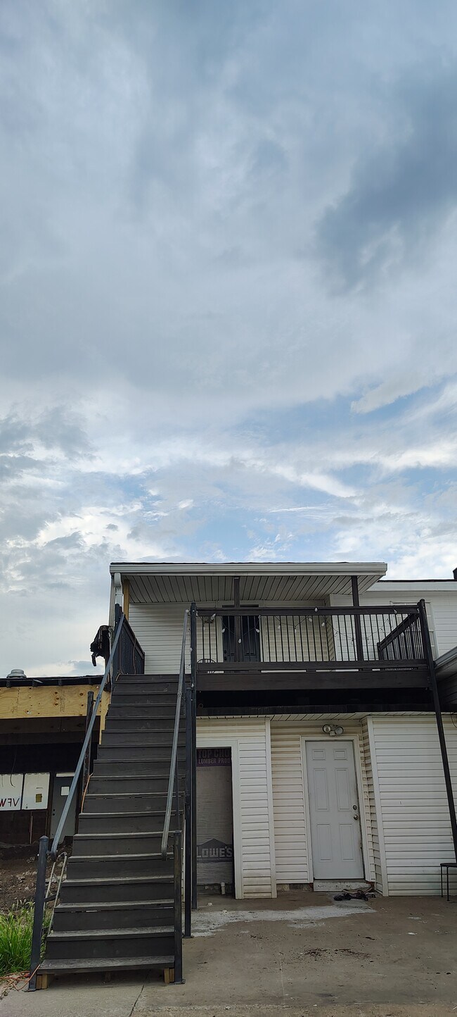 112 W Park St Unit 112 W Park #2