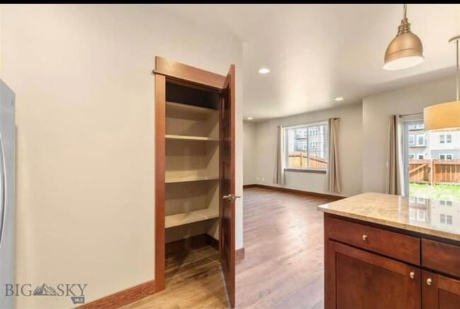 Photo - 2708 Cobblestone Pl