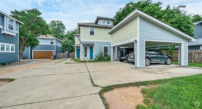 Building Photo - 507 W N Loop Blvd Rental
