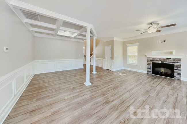 Photo - 401 Bruce Johnson Rd