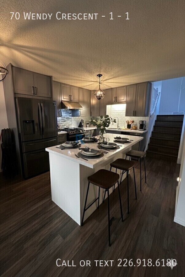 Photo - 70 Wendy Crescent