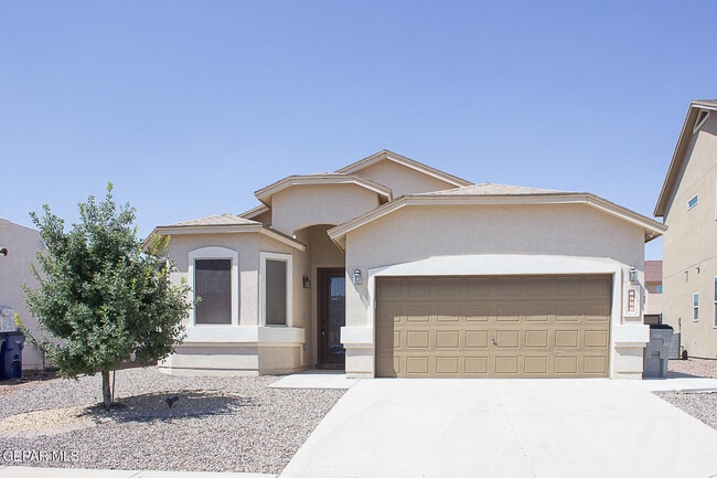 Building Photo - 3705 Loma Dante