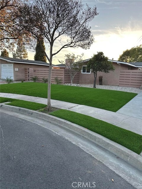 Building Photo - 957 S Salem St