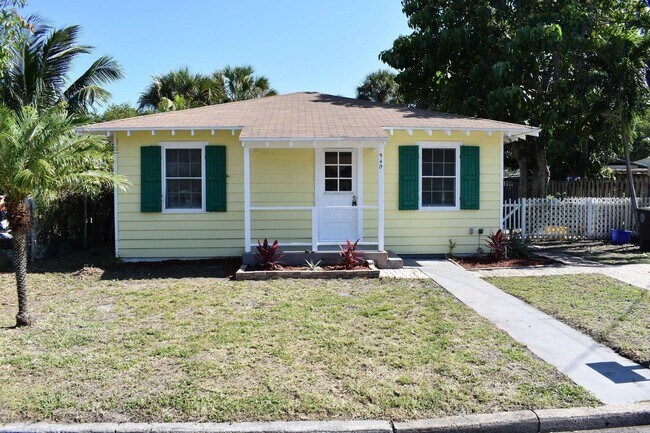 Building Photo - 940 Bignonia Rd Rental