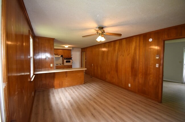 Photo - 3 Bedroom Home For Rent Near Post!