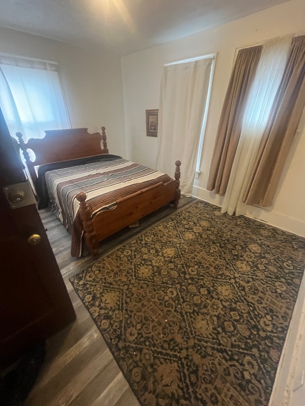 Photo - 857 Fried St