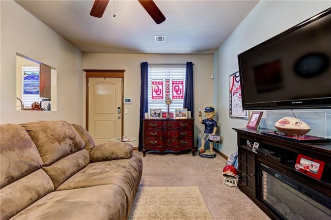 Photo - 1812 E Alameda St