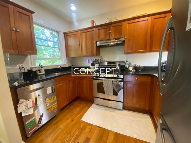 Photo - 10 Selkirk Rd Unit 3CP