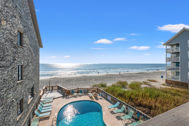 Photo - 618 N Waccamaw Dr Unidad B4