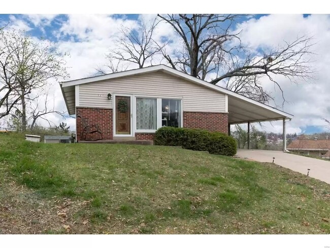 Photo - 527 Joshua Dr