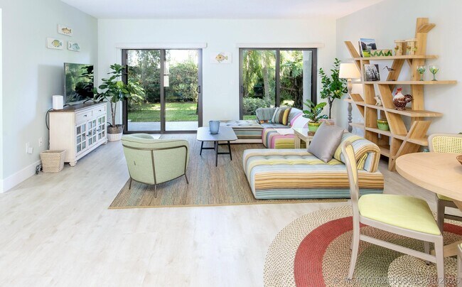 Photo - 11267 Pond View Dr Unit B102