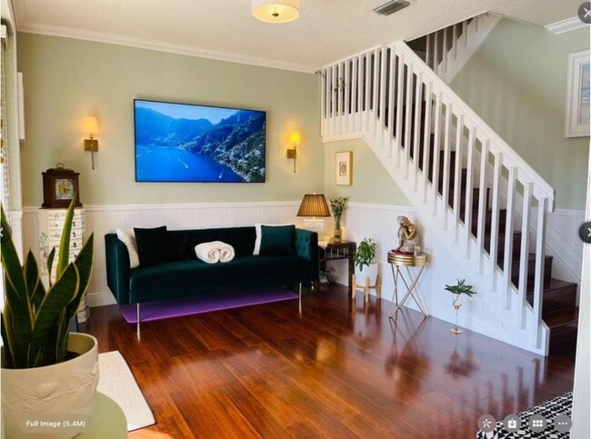 Photo - 118 Riverwalk Cir