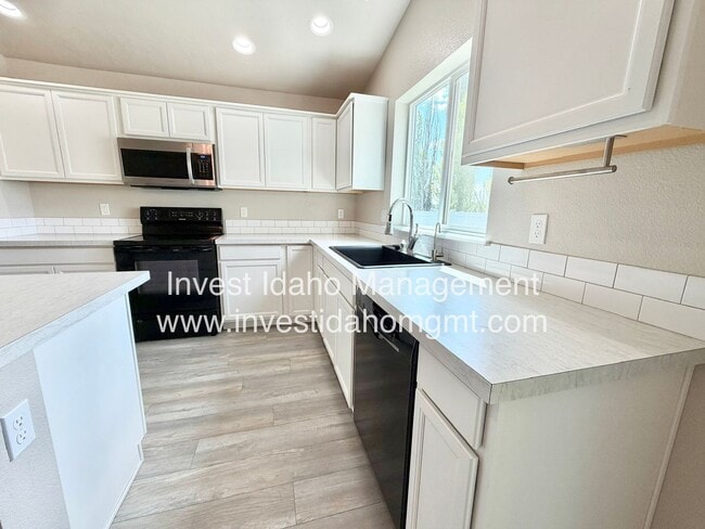 Photo - Spacious 4 Bed 2 Bath Home in Kuna