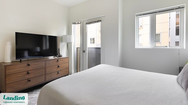 Photo - 1430 NW Pettygrove St Unidad E205